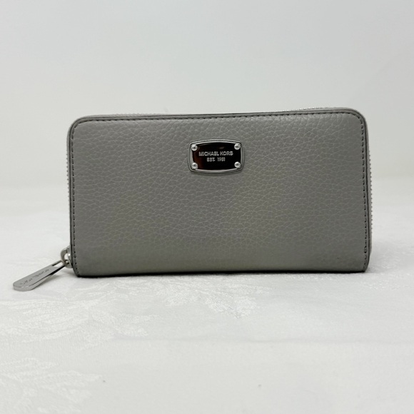 Michael Kors Gray Leather Zip-Around Wallet - Picture 1 of 11